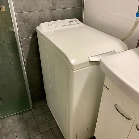 Huttunen 3 - Ihqu Kolmio Loistavalla Sijainnilla!